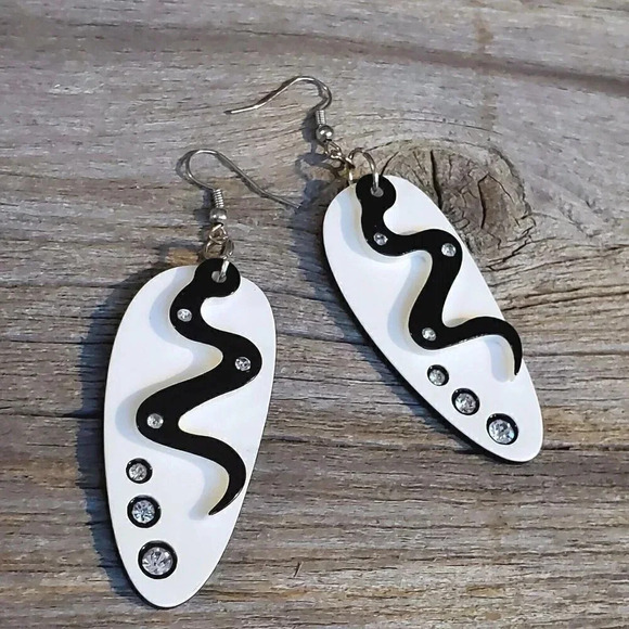 Vintage Y2K White Black Lucite Austrian Crystal Snake Teardrop Earrings - Picture 1 of 12